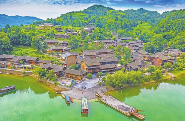  长江上下——第三届中国·酉阳乡村艺术季即将启动