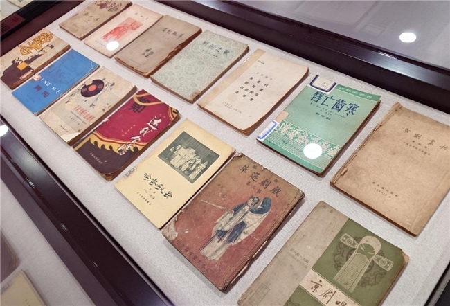 《和·国粹流芳》京剧文化艺术展暨《和合·国粹·金声泉韵》李金泉流派老旦艺术研修班盛大开幕
