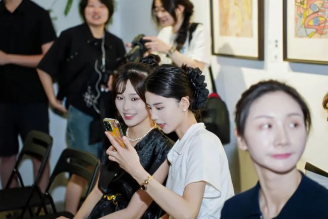 《峰境》·宗峰岩作品展： 一位影视工作者的艺术突围