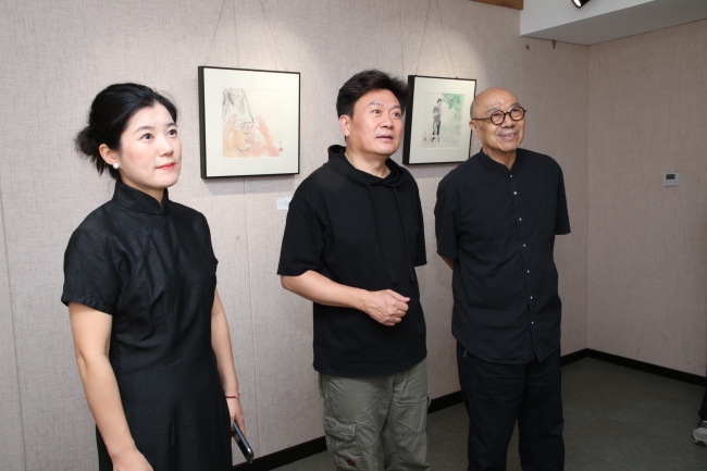 “回江南——卢攀攀水墨人物画展”揭幕： 水墨语言的坚守与创新