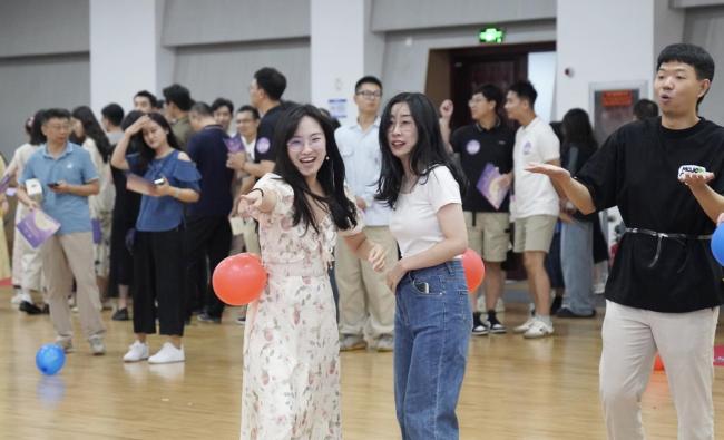 西城举办七夕文化行径，200余名后生豪恣寻爱