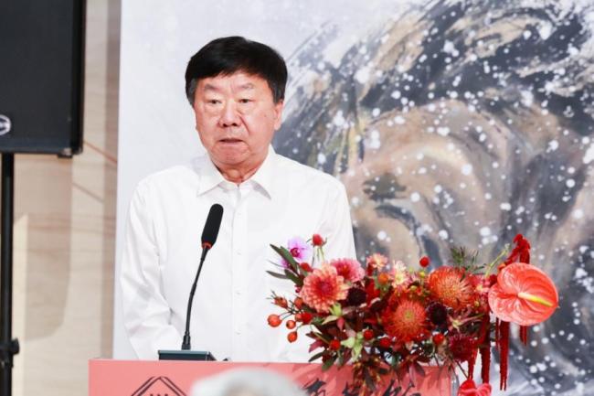 中共中央党校原常务副校长、全国人大社会建设委员会主任何毅亭致辞