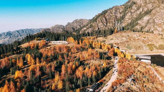 走遍中国——中国文促会美术家写生创作行动走进新疆