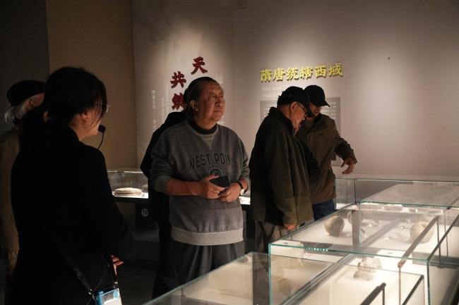 走遍中国——中国文促会美术家写生创作行动走进新疆