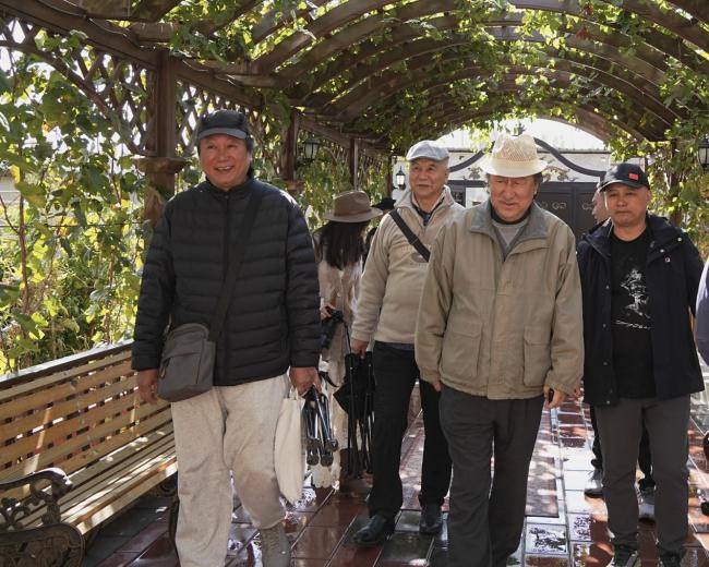 艺术扎根生活 笔墨讴歌时代:走遍中国——中国文促会美术家写生创作行动新疆段圆满收官