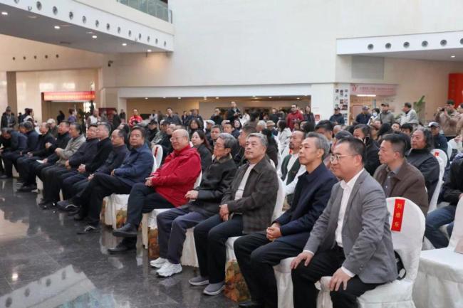 现场丨三晋大地再续丝路艺脉,四十年创作华章献礼太原:"丝绸之路——杨晓阳丝路四十年美术创作暨文献展"隆重启幕山西