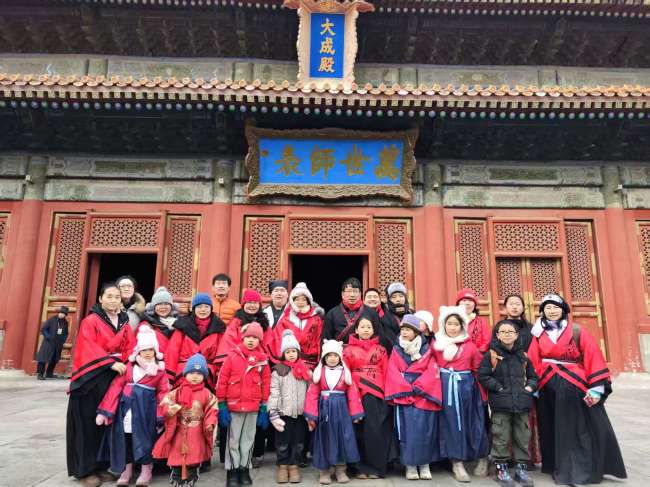 百米长卷《论语》墨韵流芳 朱贵行书道作品亮相北京孔庙和国子监博物馆