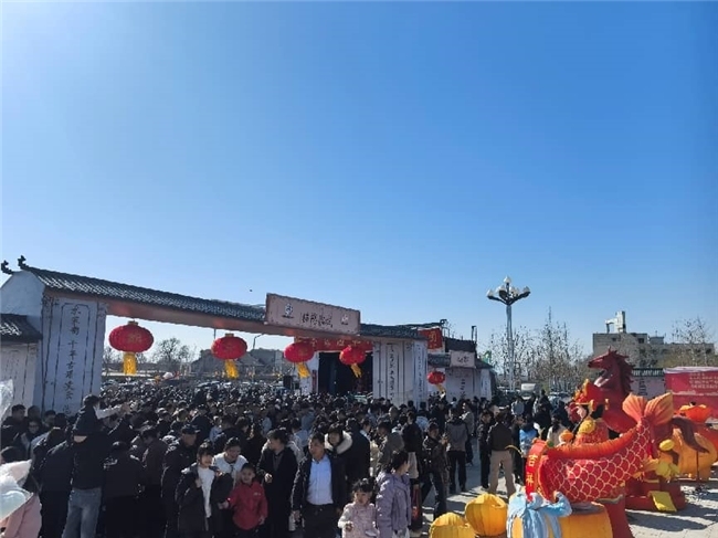 宋韵润临城 文脉耀新春 临城普利塔下过大年文旅盛宴惊艳绽放