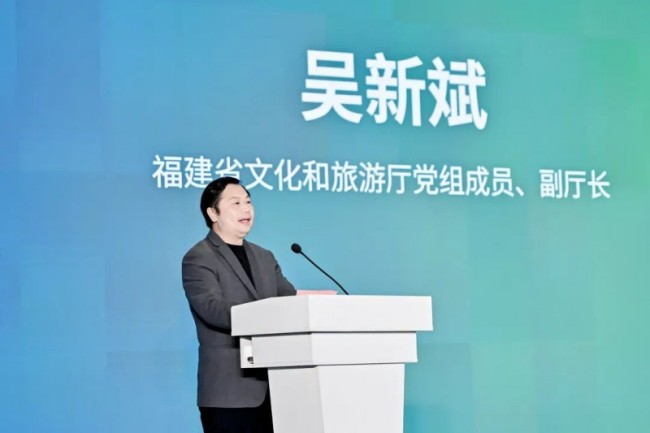 双展联袂启幕 绘就文旅新篇——“武夷汇丹青”暨“武夷天山行”采风作品展开幕