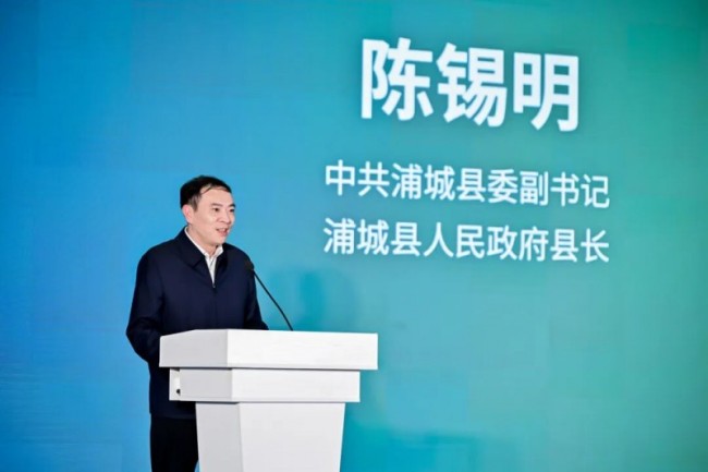 双展联袂启幕 绘就文旅新篇——“武夷汇丹青”暨“武夷天山行”采风作品展开幕