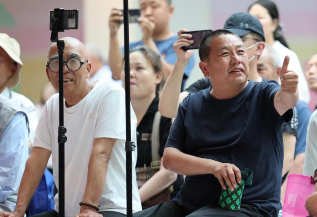 “主角”是怎样真金不怕火成的——“一场戏”的台前幕后