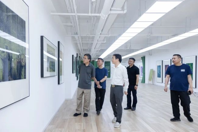 “时痕・格物 —— 罗贵荣版画中的时间显影” 艺术展亮相舒勇美术馆 收获广泛社会关注与各界好评