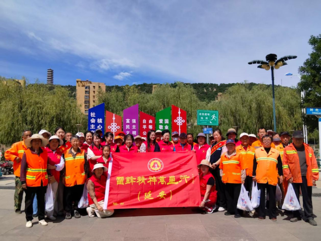 端午情深暖桑梓 雷锋大爱润红都