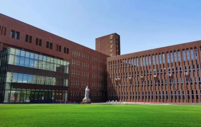 “高考神话”王百洋716分保送北大 如今怎样