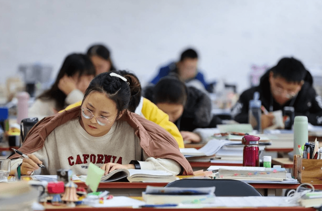 大学生如何快速“晋升”，张雪峰只讲一次