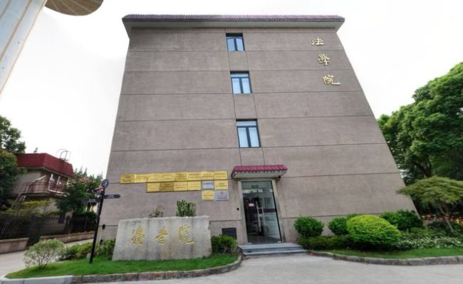 上海市这所“双一流财经大学”实力强，就业率高，很适合学霸报考