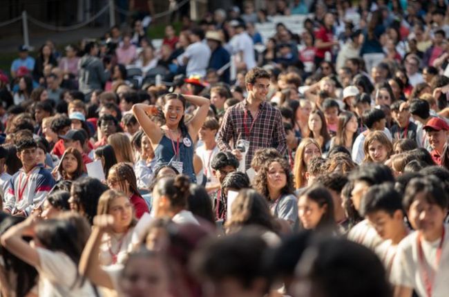 斯坦福新任校长开学演讲：大学的核心是提出问题