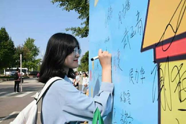 未来需求锐减的4个专业,毕业生很容易失业