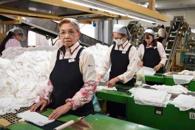 HR下跪招人：日本大学应届生赢麻了吗？