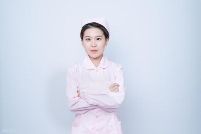 211大学招聘没编制，两个女生找不到工作，护理学本科不好就业？