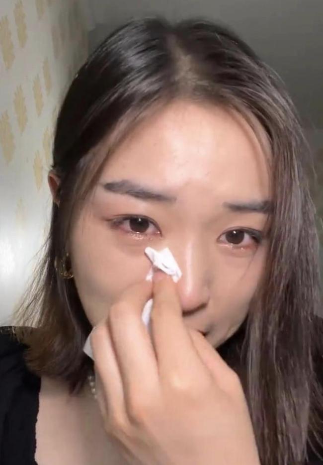 母亲偷拍“天才儿子”，网友劝她清醒