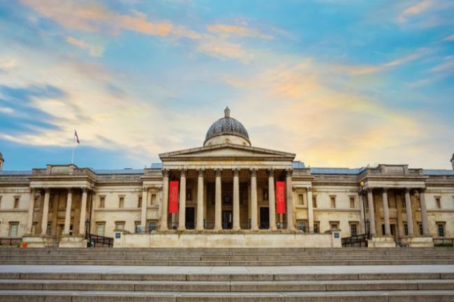 香港教培老师,年薪百万+?