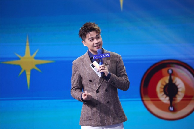 “天王炸”组合火爆亮相 《王牌对王牌6》今晚欢乐开播