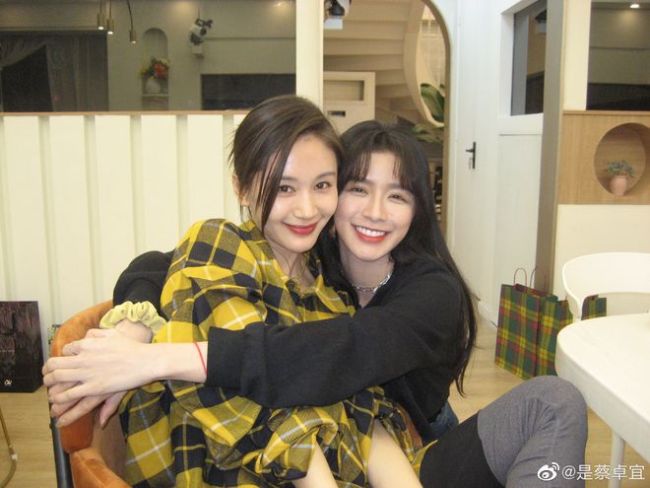 尴尬！被质疑为了事业假离婚 蔡卓宜：我离得很干净