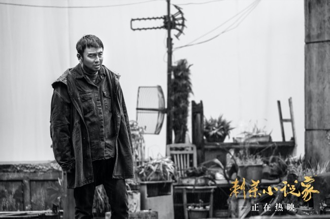 《刺杀小说家》破3亿 被赞“中国电影工业化标杆”