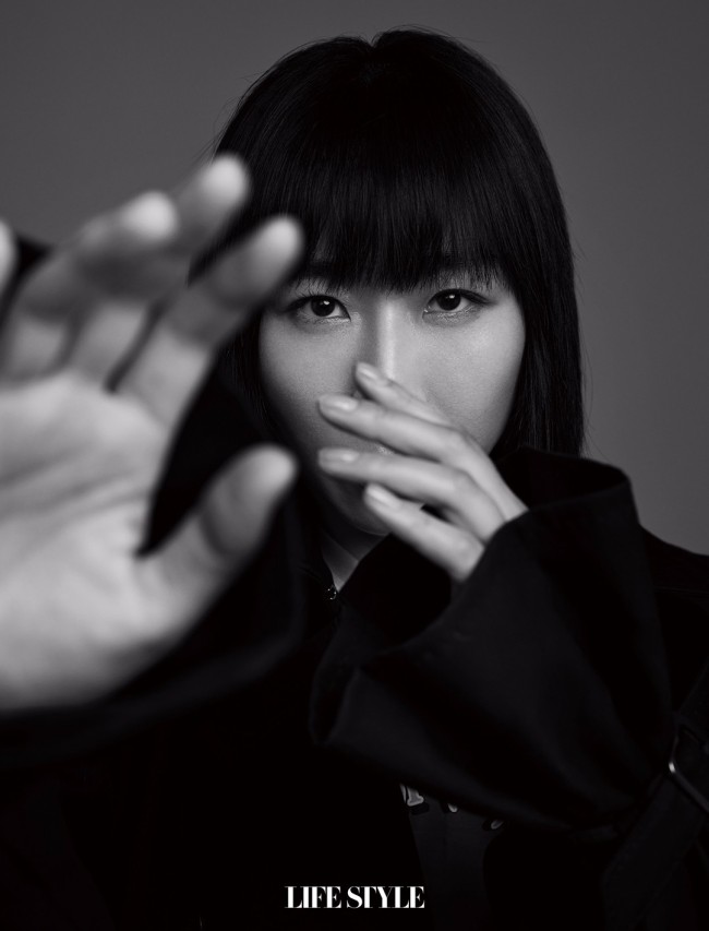 任素汐封面大片曝光：创作要先打动自己