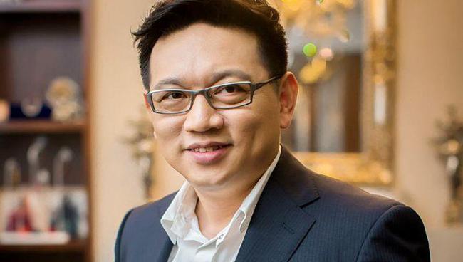 谨言慎行！各位！前央视主持人发表不当言论被禁言