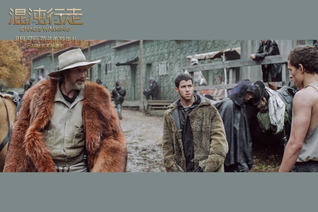 《混沌行走》全新海报 蜘蛛侠拔叔激斗异星战场