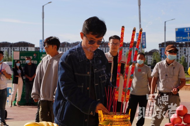 《冒牌继承者》开机 高晓攀张冬组合备受期待