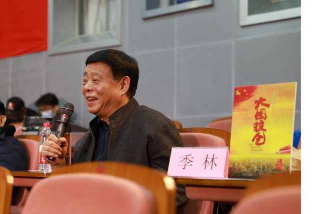 聚焦“中国饭碗”！电影纪录片《大国粮仓》将在全国上映