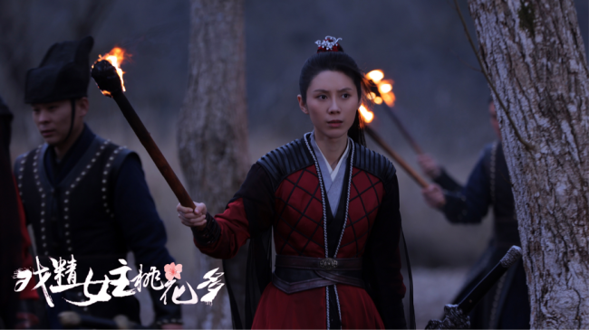 李婧瑶新剧《戏精女主桃花多》杀青！