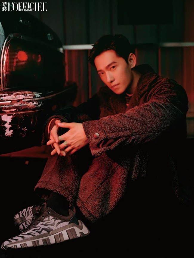 杨洋时装男士九月封面沉默生长共情共生2