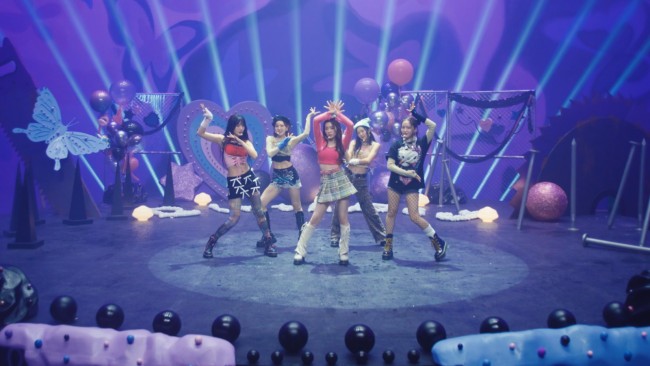 Red Velvet新曲《Birthday》扮演视频地下
