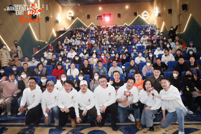 《流浪地球2》最多幕后主创路演点燃郑州观影热情