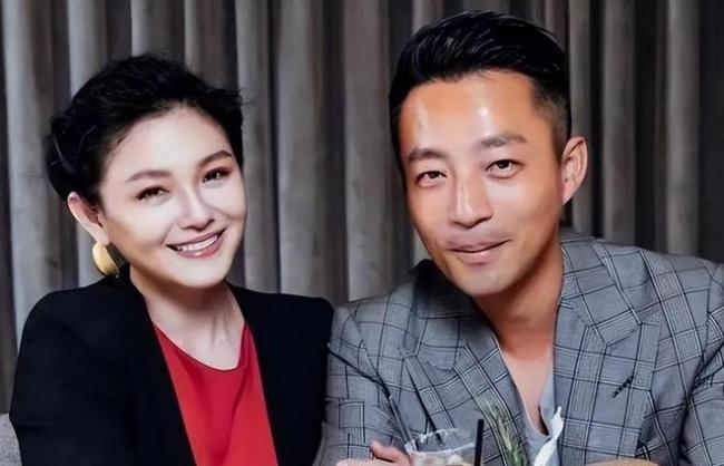 汪小菲和張蘭在韓國匯合 一家人“攻占”光頭老家