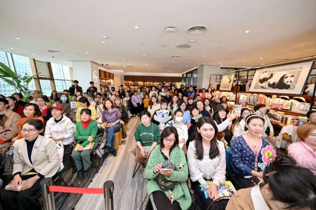 李筱懿新书《有钱花》帮助女性财商提升，祝你有钱花、有书读、有人爱