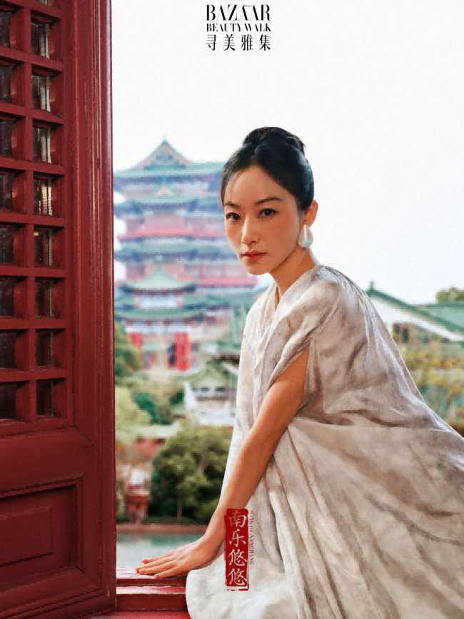 韩雪专访挑战南昌话惊艳全场 南昌国际时尚周上演非遗大秀