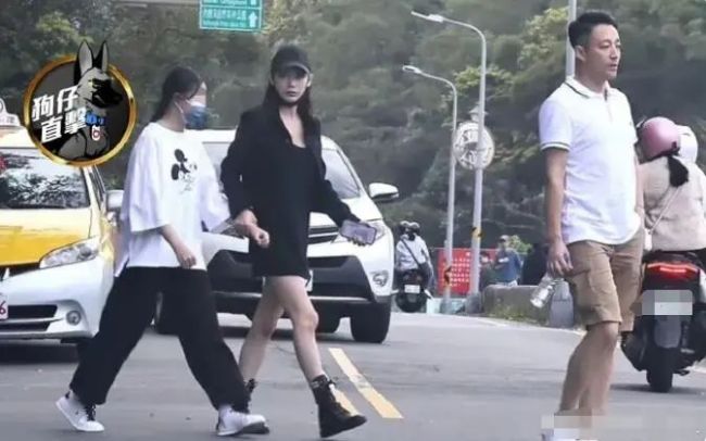 汪小菲带孩子回北京，祖孙三代在商场被偶遇 大S离世后首现身内地