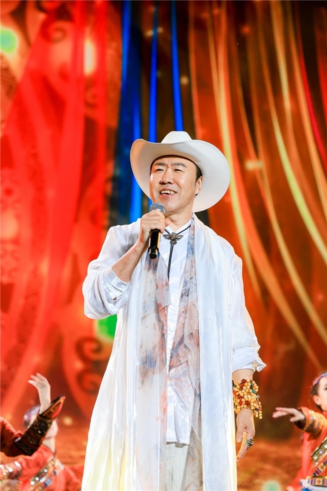 燃爆了!韩磊、乌兰图雅、春雷等唱响天竺群星演唱会