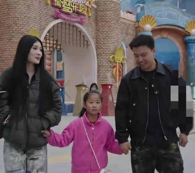 王晨正见到了丫头的女儿 弥补遗憾的重逢