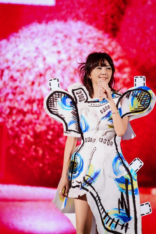 孙燕姿盛邀歌迷一起“唱”演唱会 两天总计超过9万人共赴日落之约 