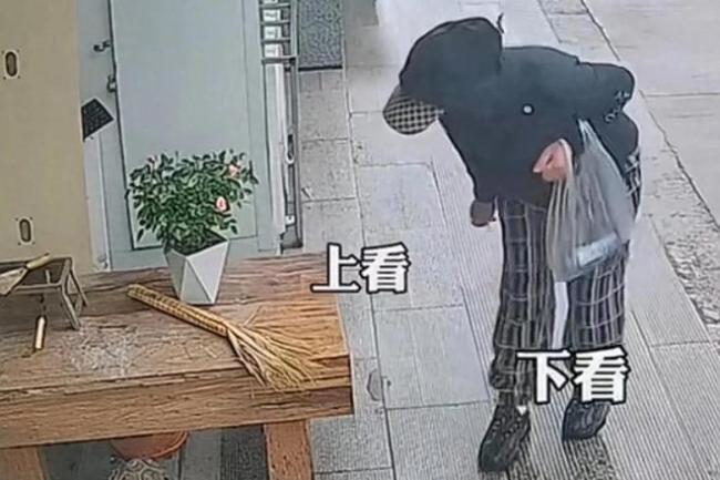 扎心了！女子看别人绿植好上手揪 下一秒把脚崴了