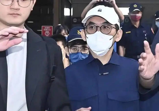 黄子佼和21名受害者和解 和解金额为20万台币