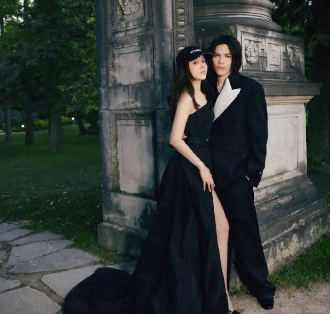 向佐晒出与孩子视频通话 感谢妻子郭碧婷守护家庭