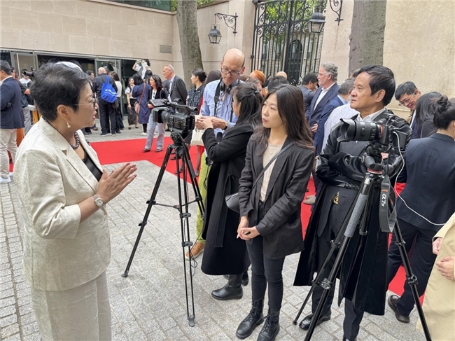 《红楼梦之金玉良缘》火爆巴黎,中国电影“走出去”向世界展现东方美学