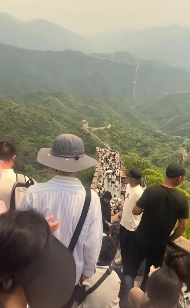 北大“韋神”突然開號(hào),，本人出鏡！堂哥證實(shí)：為了讓他多接觸外界,，會(huì)用來做數(shù)學(xué)分享 低調(diào)生活引關(guān)注